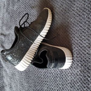 Black Sparkly Sneakers! Sz 7